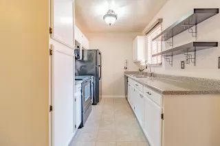 Photo #5: 6150033 Listing 