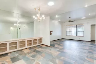 Photo #6: 6150223 Listing 