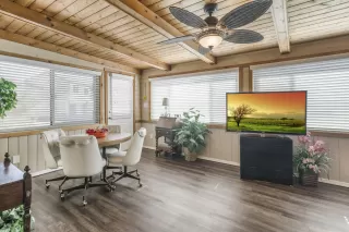 Photo #5: 6150262 Listing 