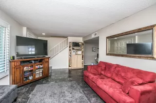 Photo #4: 6150316 Listing