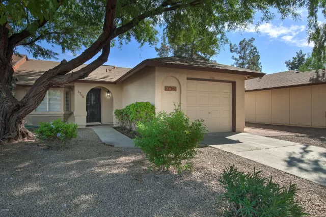 MLS: 6150427 Condo For Sale