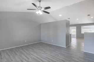 Photo #6: 6150427 Listing 