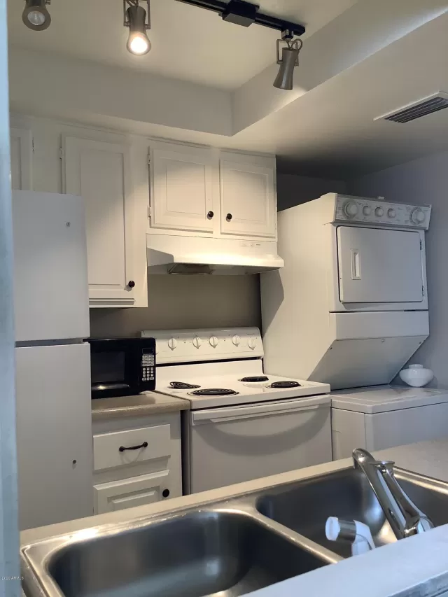 MLS: 6150501 Condo For Sale