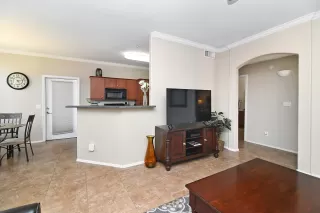 Photo #3: 6150788 Listing 