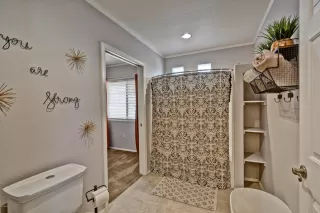 Photo #6: 6150925 Listing 