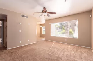 Photo #4: 6151274 Listing