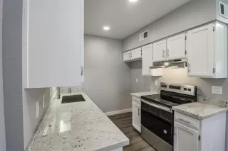 Photo #3: 6151287 Listing 