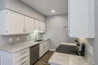 Photo #5: 6151287 Listing 