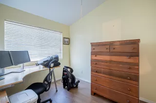 Photo #5: 6151291 Listing