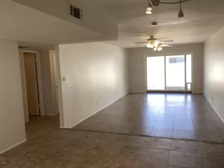 Photo #6: 6151347 Listing