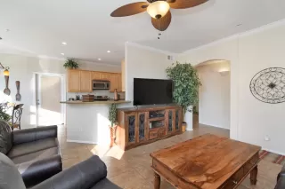 Photo #3: 6151661 Listing