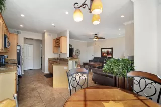 Photo #5: 6151661 Listing