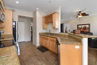 Photo #6: 6151661 Listing