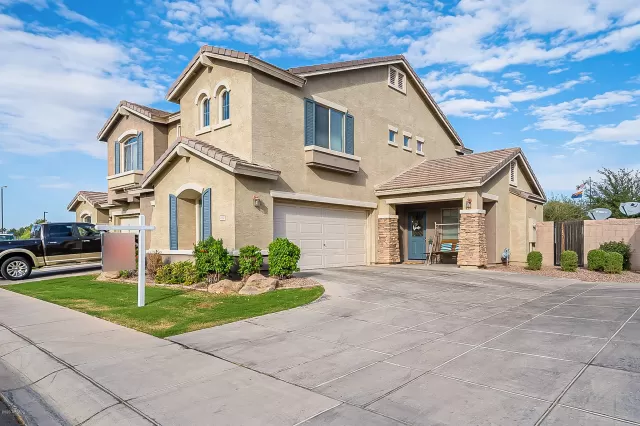 MLS: 6152183 Condo For Sale