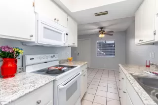 Photo #4: 6152859 Listing 