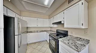 Photo #3: 6152900 Listing