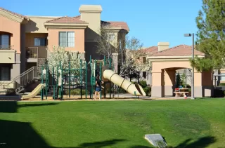 Photo #5: 6152960 Listing