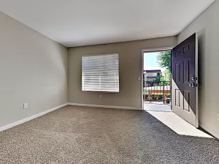 Photo #1: 6153030 Listing 