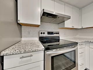 Photo #2: 6153030 Listing 