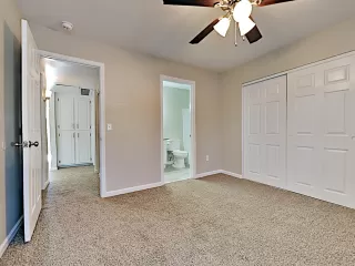 Photo #5: 6153030 Listing 