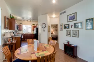 Photo #4: 6153055 Listing