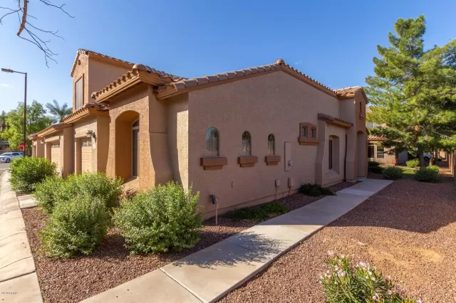 MLS: 6153314 Condo For Sale