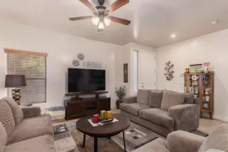 Photo #6: 6153314 Listing