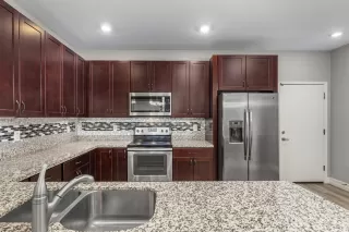 Photo #2: 6153354 Listing