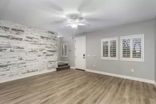 Photo #4: 6153354 Listing