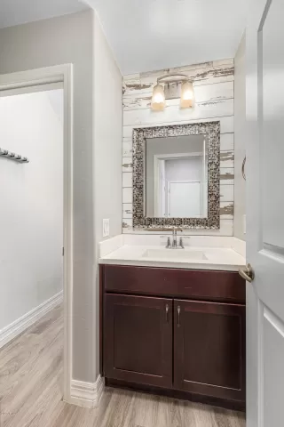 Photo #5: 6153354 Listing