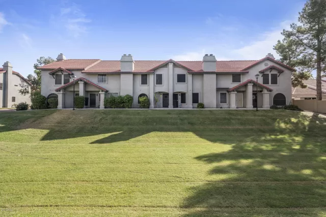 MLS: 6153638 Condo For Sale