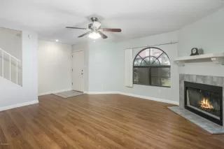 Photo #2: 6153638 Listing 