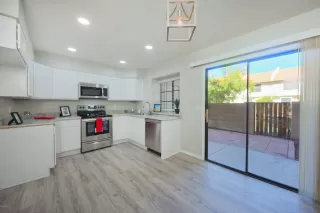 Photo #5: 6153716 Listing