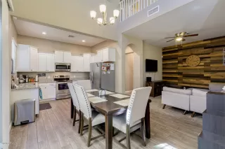 Photo #5: 6153730 Listing 