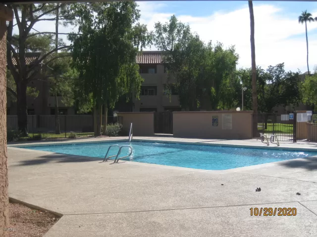 MLS: 6153733 Condo For Sale