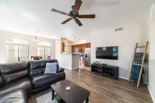 Photo #4: 6153771 Listing