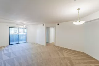 Photo #6: 6153837 Listing