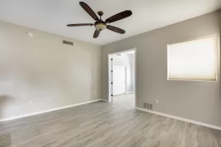 Photo #6: 6154098 Listing