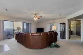 Photo #4: 6154496 Listing