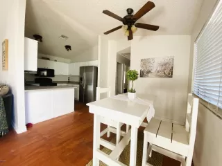 Photo #6: 6155111 Listing