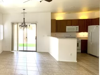 Photo #5: 6155136 Listing