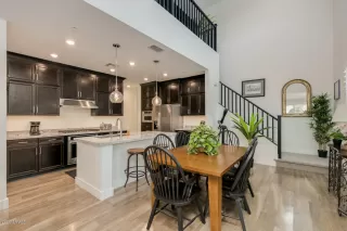 Photo #3: 6155297 Listing