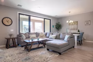 Photo #2: 6155565 Listing