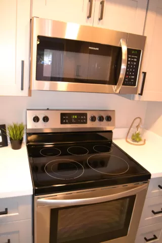 Photo #5: 6155570 Listing 