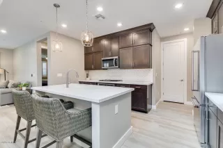 Photo #5: 6155665 Listing 