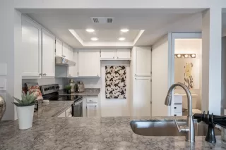 Photo #4: 6155837 Listing 