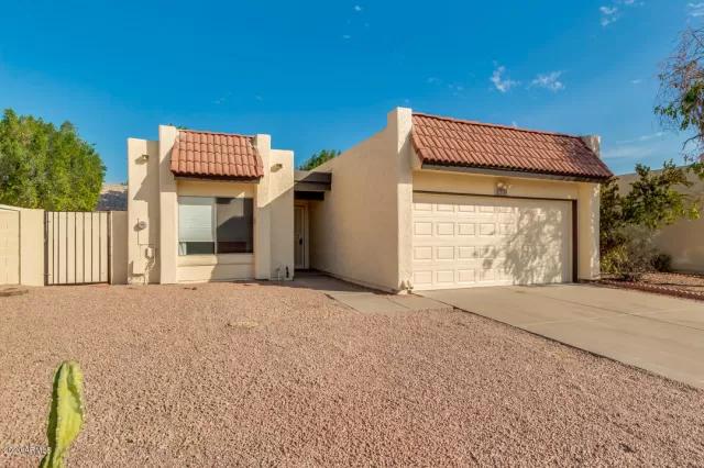 MLS: 6156012 Condo For Sale