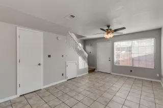 Photo #6: 6156040 Listing 