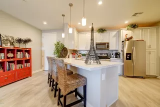 Photo #5: 6156084 Listing 