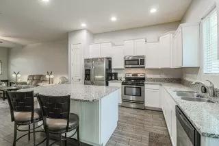 Photo #3: 6156149 Listing 